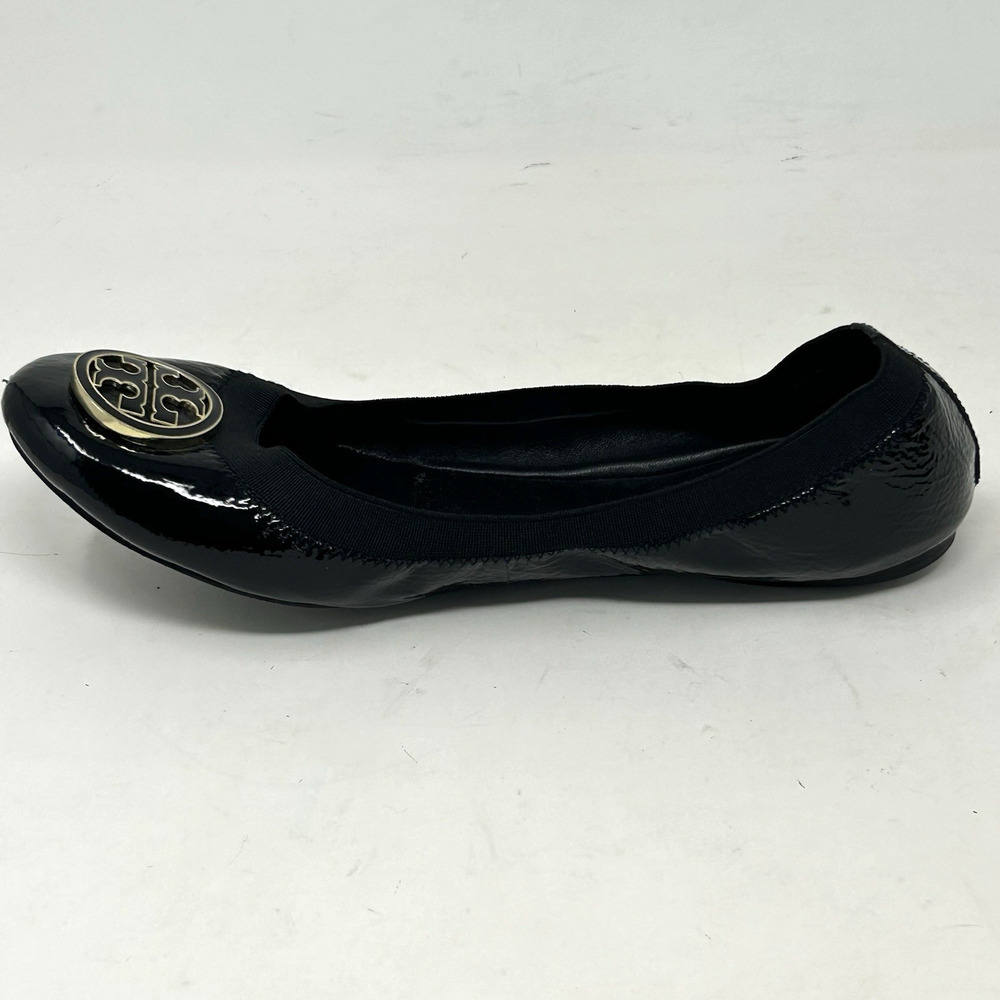 Tory Burch Caroline Black Ballet Flats Size 9.5 Patent Leather Medallion Logo - Picture 3 of 10